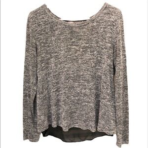 2/$15 Forever 21 - Gray Black Long Sleeve Split Back Top – Size M